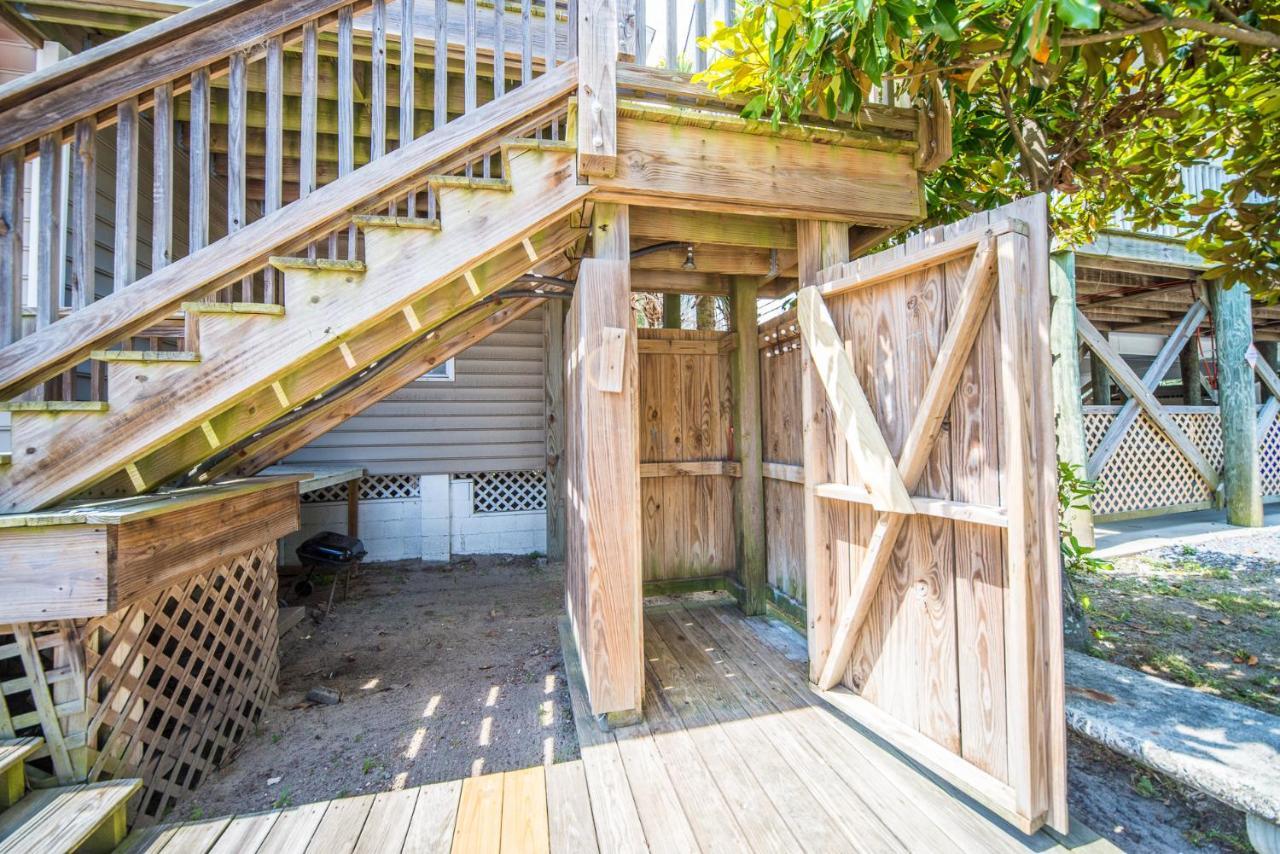 Salty Shack Unit C - Salty Shack - Dog Friendly Home - Across From The Beach - Central Location! フォーリービーチ エクステリア 写真